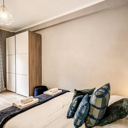 Experience San Giovanni Apartment *